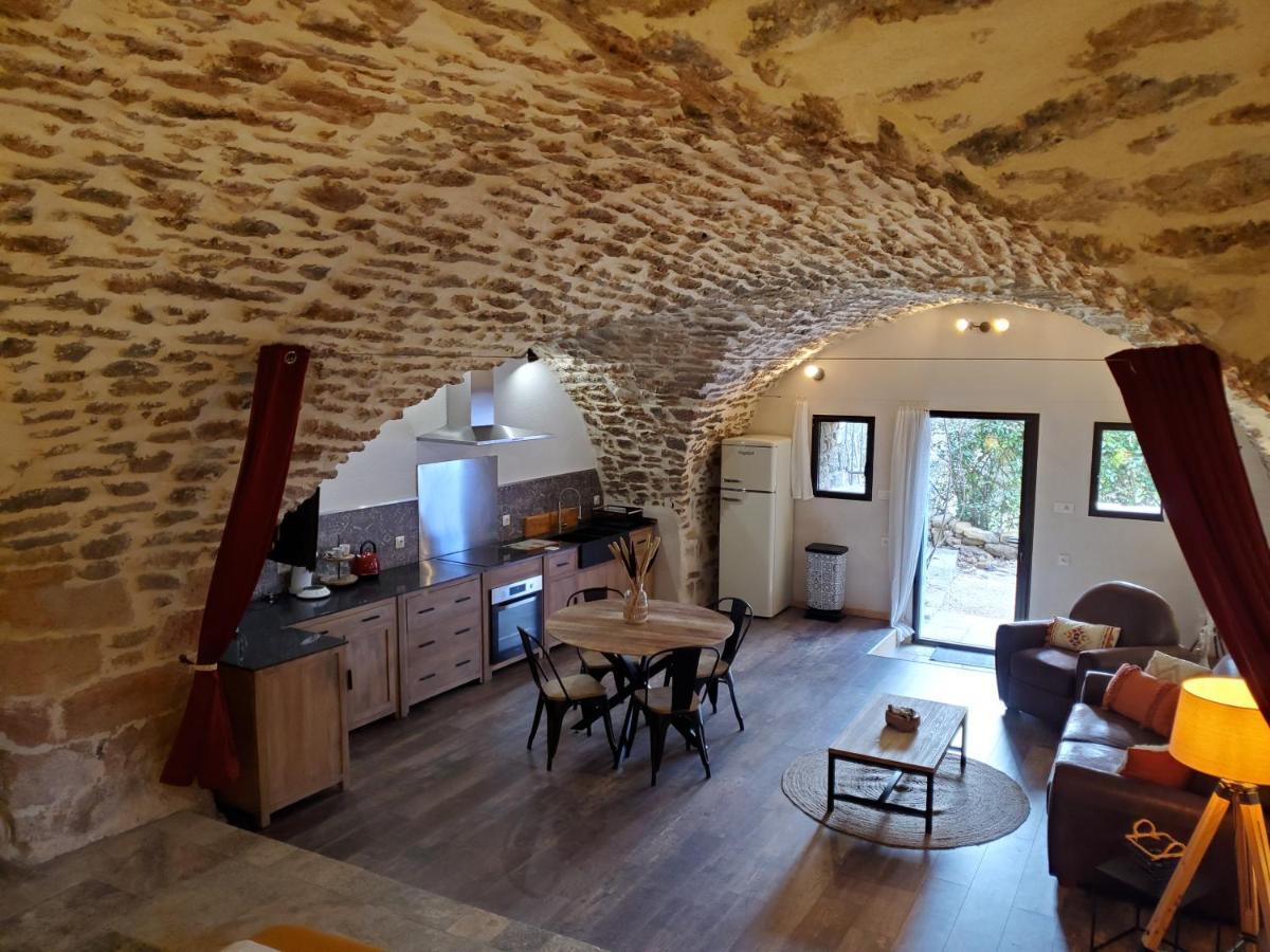 Moulin De Bonfilhon Bed & Breakfast Cornillon-Confoux ภายนอก รูปภาพ