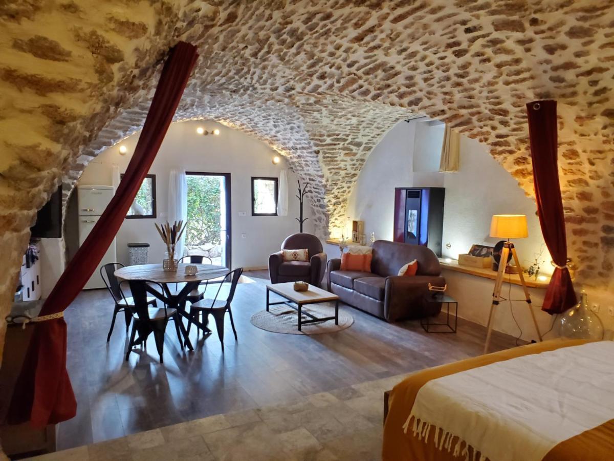 Moulin De Bonfilhon Bed & Breakfast Cornillon-Confoux ภายนอก รูปภาพ