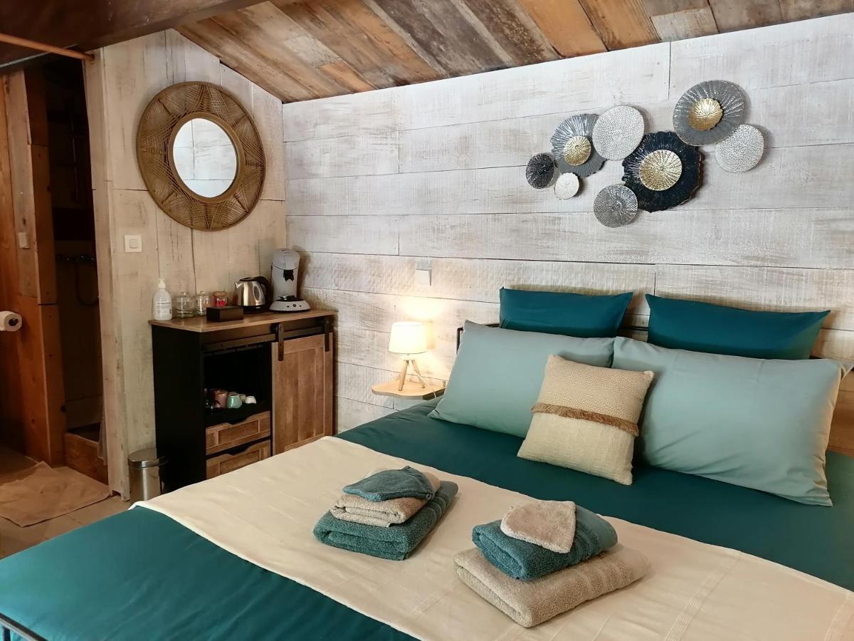 Moulin De Bonfilhon Bed & Breakfast Cornillon-Confoux ภายนอก รูปภาพ