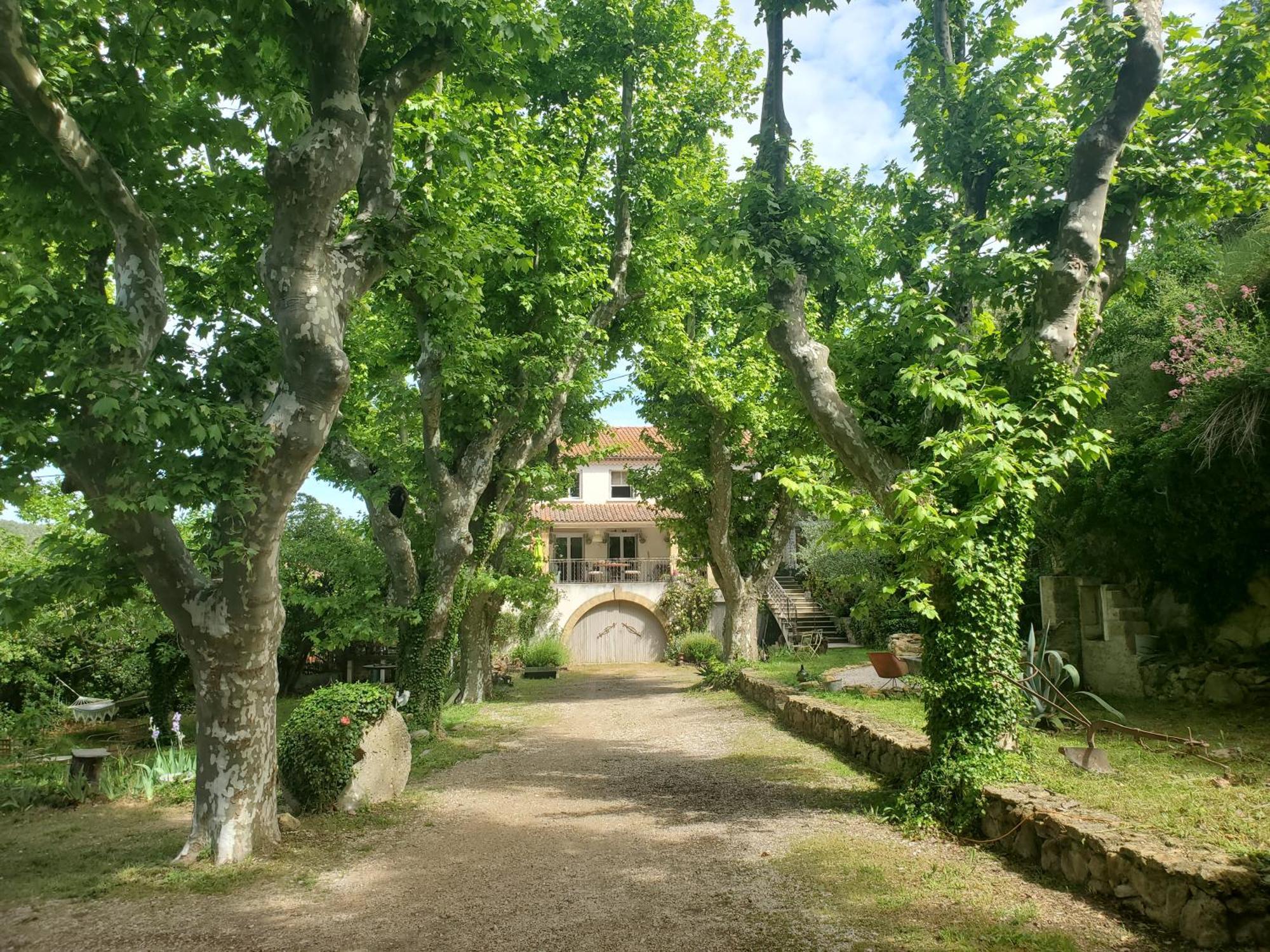 Moulin De Bonfilhon Bed & Breakfast Cornillon-Confoux ภายนอก รูปภาพ