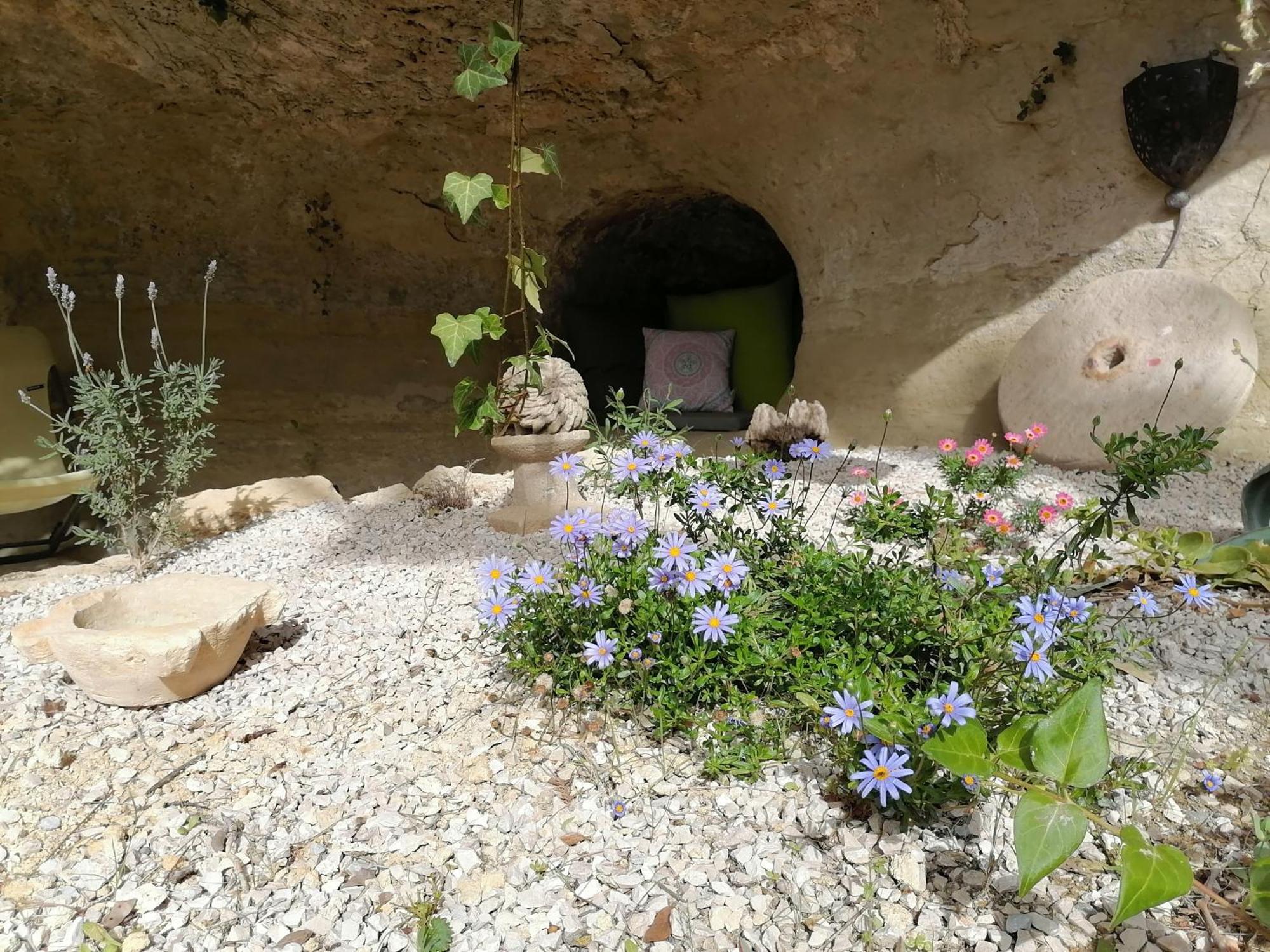 Moulin De Bonfilhon Bed & Breakfast Cornillon-Confoux ภายนอก รูปภาพ