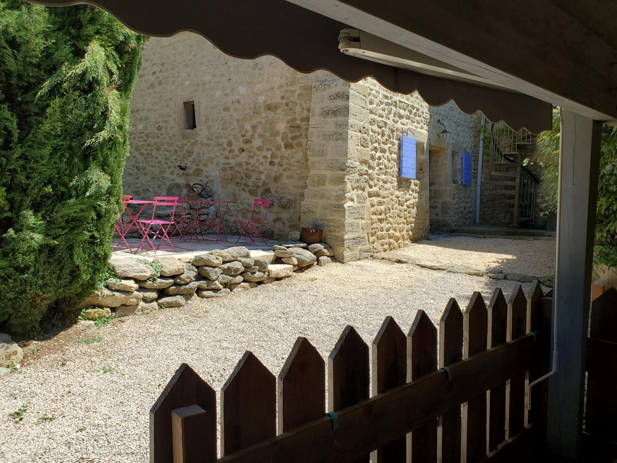 Moulin De Bonfilhon Bed & Breakfast Cornillon-Confoux ภายนอก รูปภาพ
